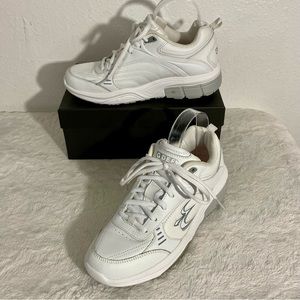 Gdefy Extora II Walking Shoes Women’s Size 8M White Leather Gravity Defyer